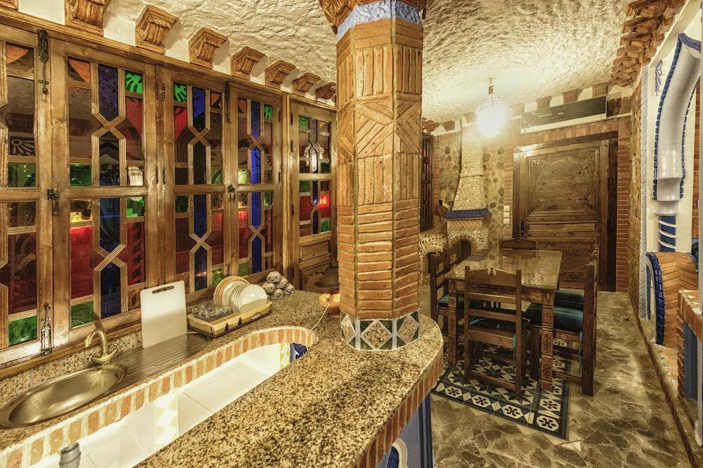 Residence Hoteliere Chez Aziz Чефчауен Стая снимка