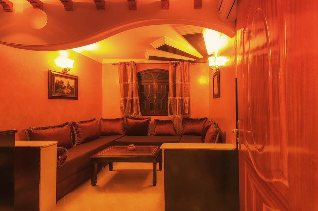 Residence Hoteliere Chez Aziz Чефчауен Екстериор снимка
